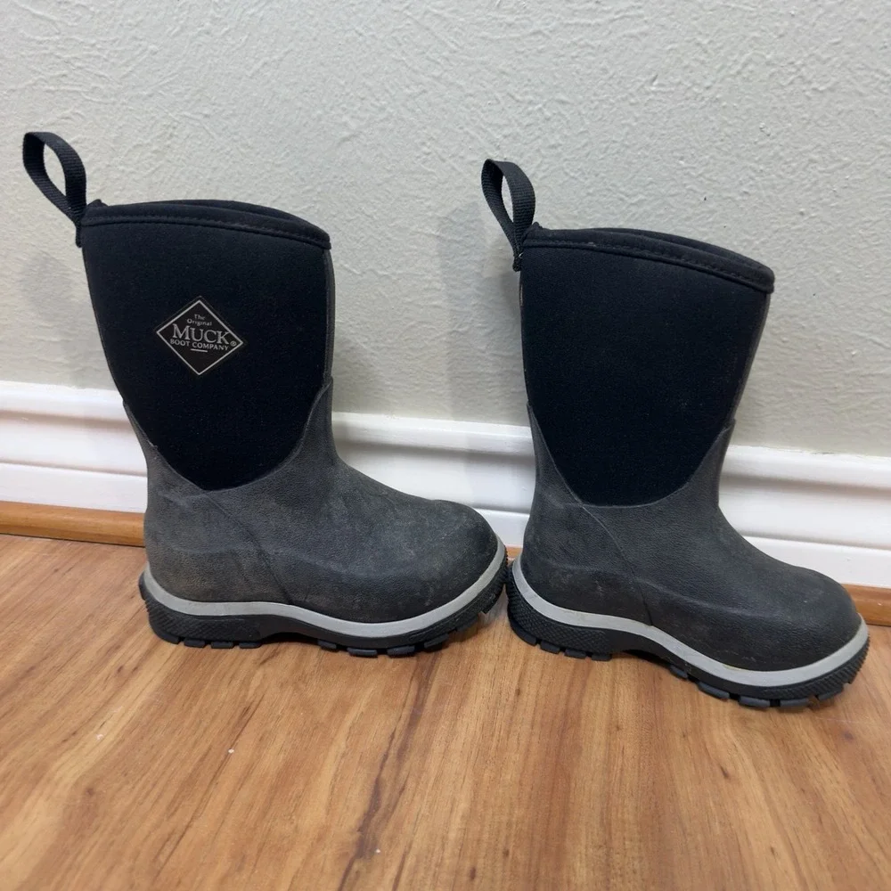 Muck Boot Company Kids Black Waterproof Rubber Neoprene Boots Size C7 US 24 EU